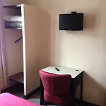 Le Bellevue - Paris Porte D'orleans 2* Cachan