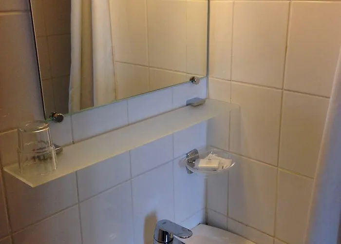 Le Bellevue - Paris Porte D'orleans 2* 卡尚